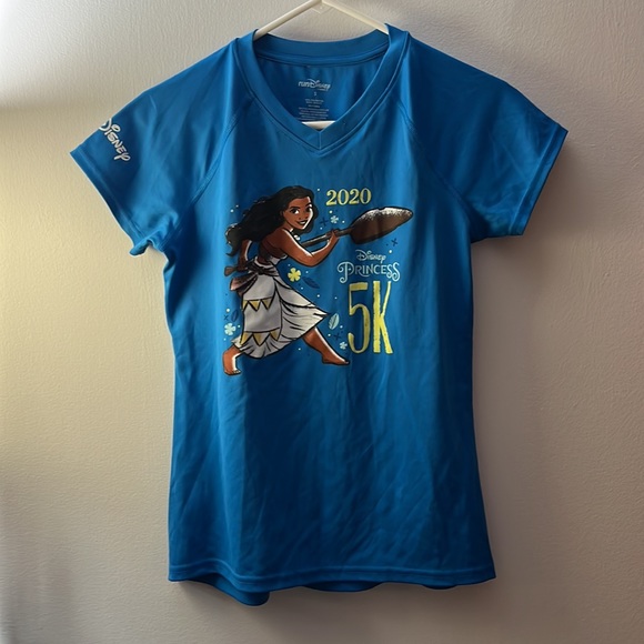Moana Disney Princess 5K Run Sweat-wicking Tee Size Small 2020 - Picture 2 of 5